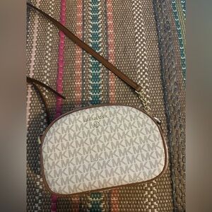 Michael Kors crossbody